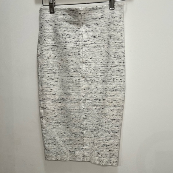 WILFRED | Pencil Skirt White Heather - Picture 5 of 7